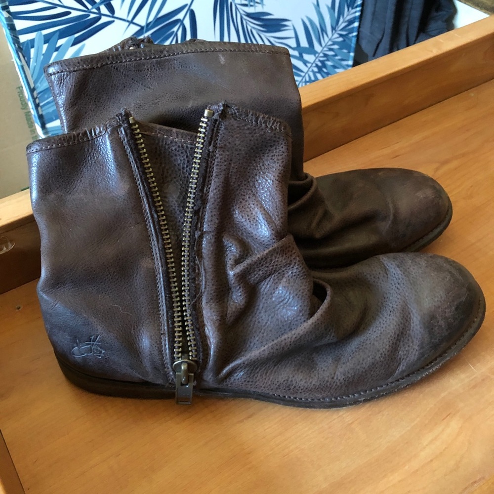 Men’s John Fluevog slouch boot